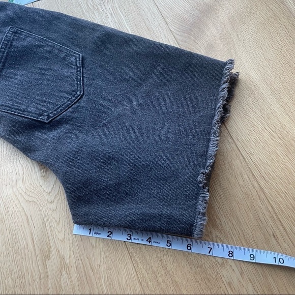 NWT TWIK HIGH WAISTED MOM 90's JEANS SHORTS - 26 - Picture 13 of 14